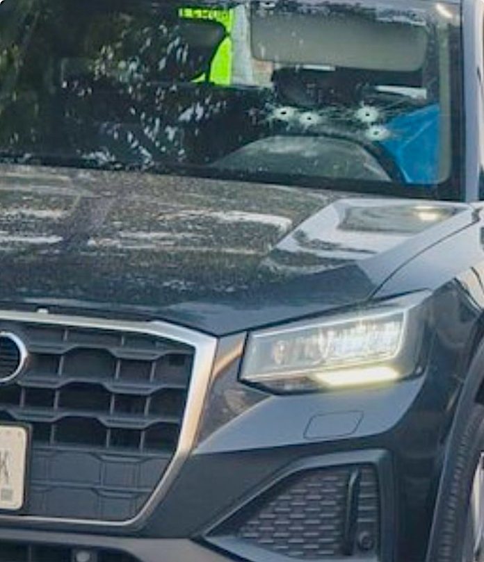 Tirador en asesinato de dos funcionarios de CDMX sigue prófugo