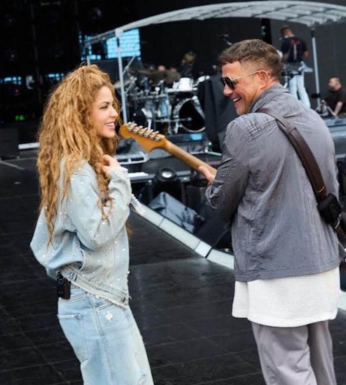 Shakira y Alejandro Sanz sellan su trilogía musical con “Bésame”