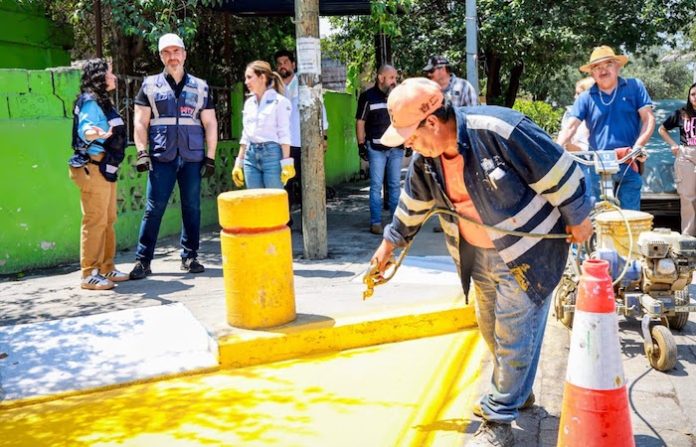 Monterrey lleva jornada de servicios integrales a colonia 10 de Marzo