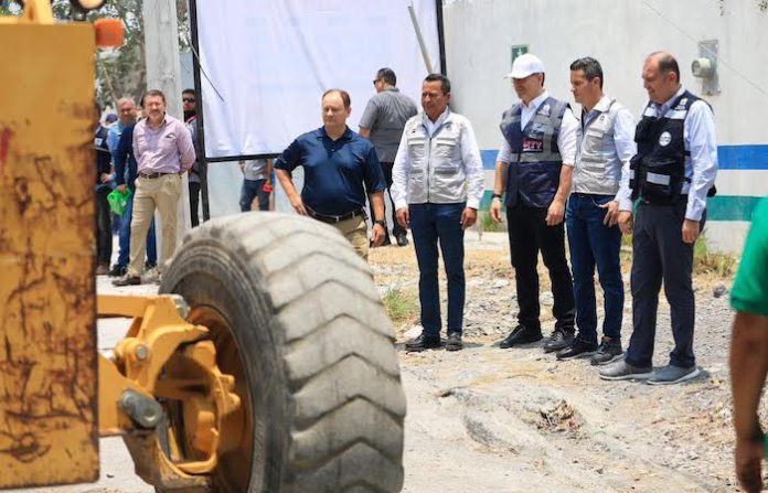 Arranca Monterrey rehabilitación de calles en zona Huajuco