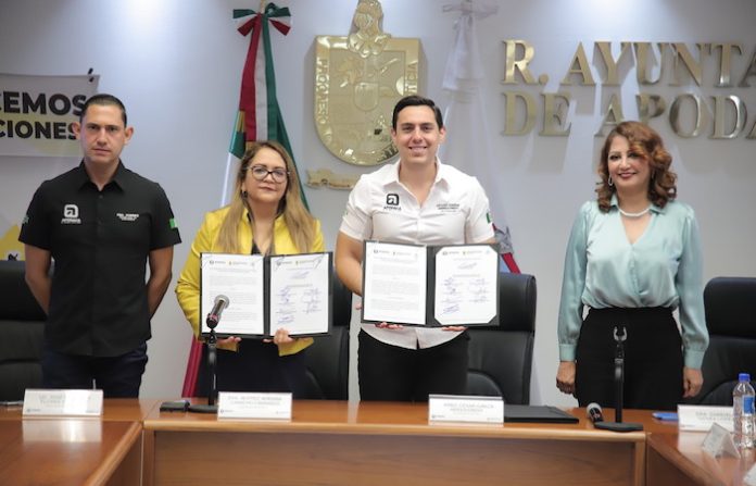 Apodaca se suma al compromiso contra la violencia política hacia mujeres