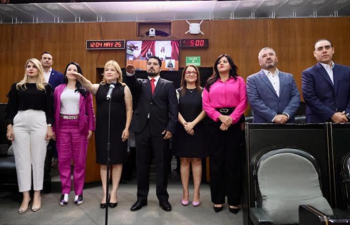 Con cambios en su bancada, PRI recompone su fuerza en Congreso de NL