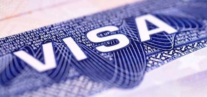 EU ordena frenar visas para estudiantes extranjeros