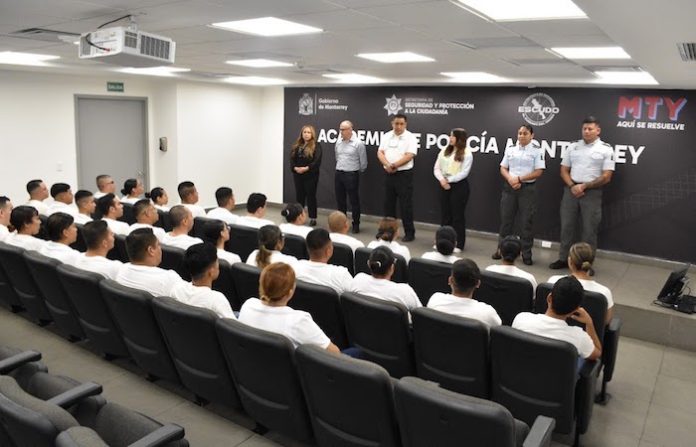 Comienza el camino de 34 nuevos cadetes hacia el servicio policial en Monterrey
