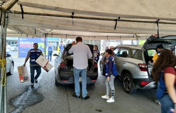 Drive-thru ambiental: la fórmula de Monterrey para fomentar el reciclaje