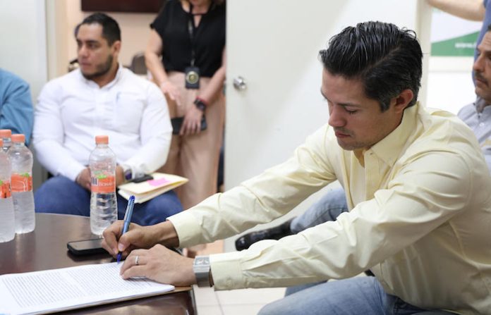 Diputado Armando Gutiérrez asume presidencia de organismo pecuario con miras a recuperar mercado ganadero en EU