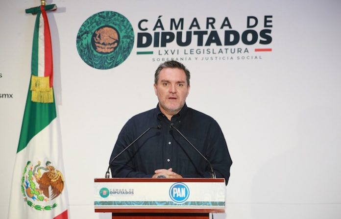 Usa Morena conversatorio como cortina de humo en debate de telecomunicaciones: Döring