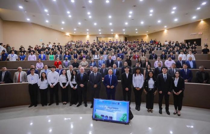 CIDEB celebra 25 años como bastión de la educación bilingüe en México