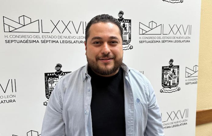 Despidos masivos en SC: Diputado Miguel Lechuga denuncia 2 mil empleados cesados bajo administración de Nava