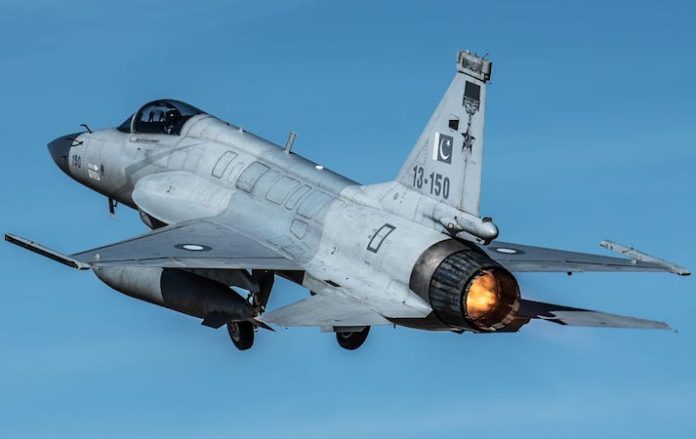 El Ejército indio afirma que Pakistán usó hasta 400 drones en su último ataque