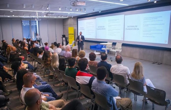 SURMAC integra a universitarios en la transformación urbana de Monterrey