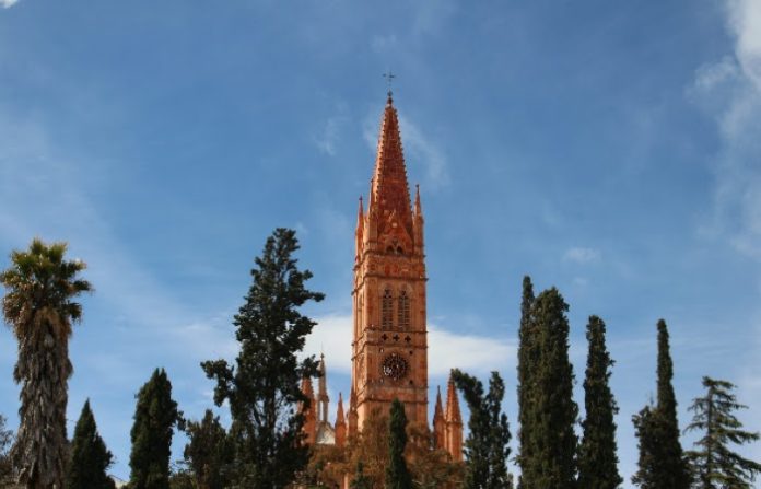 Vacaciones con seguridad y estilo: Lincoln impulsa experiencias de conducción con tecnología de asistencia avanzada