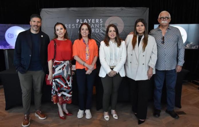 Urge Canirac a capacitar en inglés al personal de restaurantes rumbo al Mundial 2026