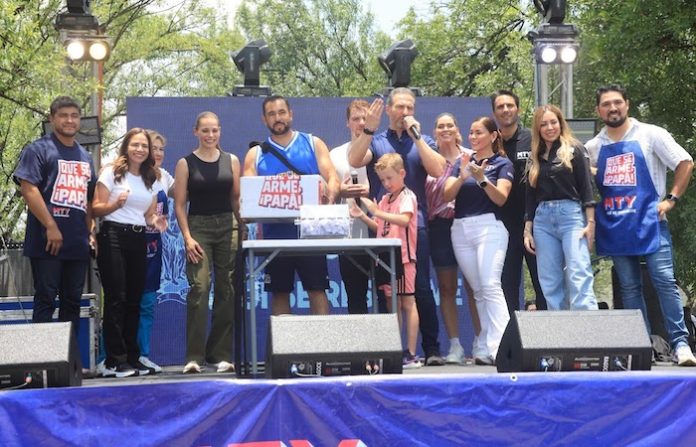 Monterrey celebra a los padres con evento deportivo y rifas