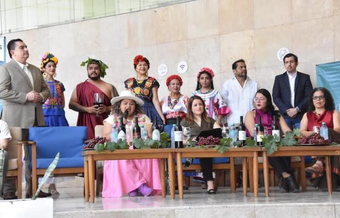 Entre vides y desierto, Nuevo León brinda por su vino