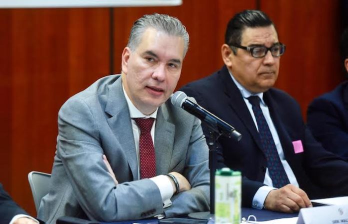 “México debe entrar ya a la carrera de los semiconductores”: Waldo Fernández