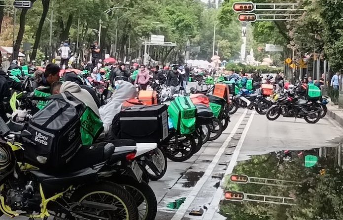 Reforma laboral para plataformas digitales entra en vigor en México con reconocimiento internacional