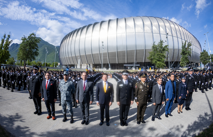 Se gradúan 363 nuevos elementos de Fuerza Civil en NL