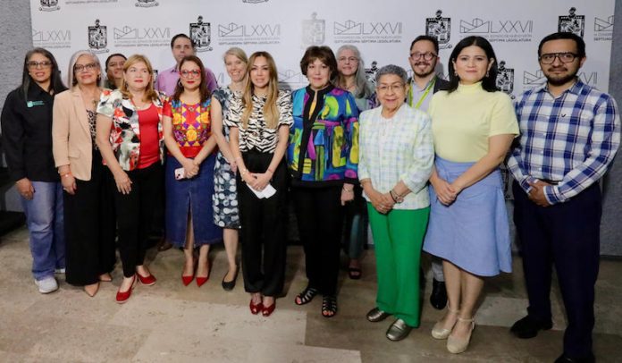 Buscan garantizar menstruación digna e integral en escuelas de NL