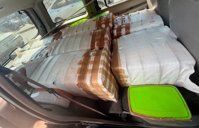 Aseguran en Baja California Norte más de 700 kilos de metanfetamina en dos días