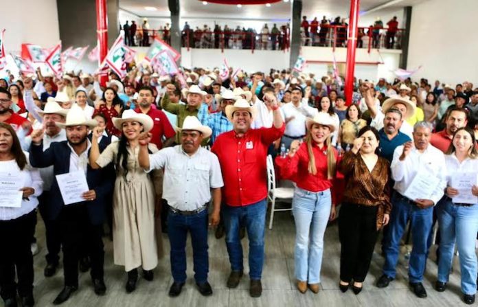 PRI se planta en el sur; Garza Ochoa critica abandono e improvisación de gobiernos