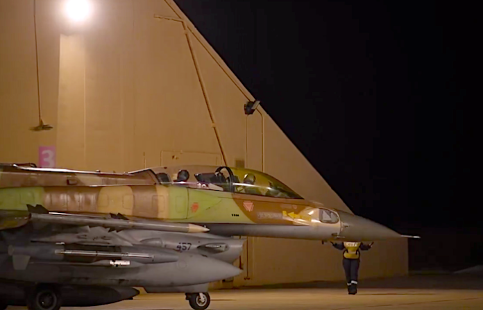 Video: La FDI dicen que 20 aviones de combate lanzaron 30 municiones contra objetivos militares en Irán