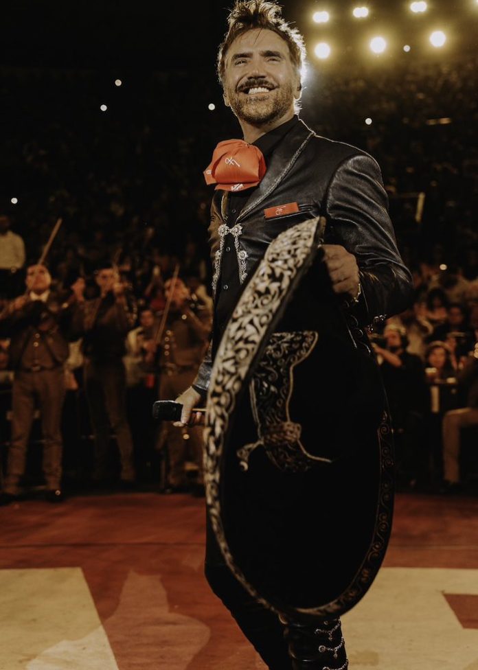 Tensión migratoria alcanza a Alejandro Fernández en Miami: “Casi nos deportan”