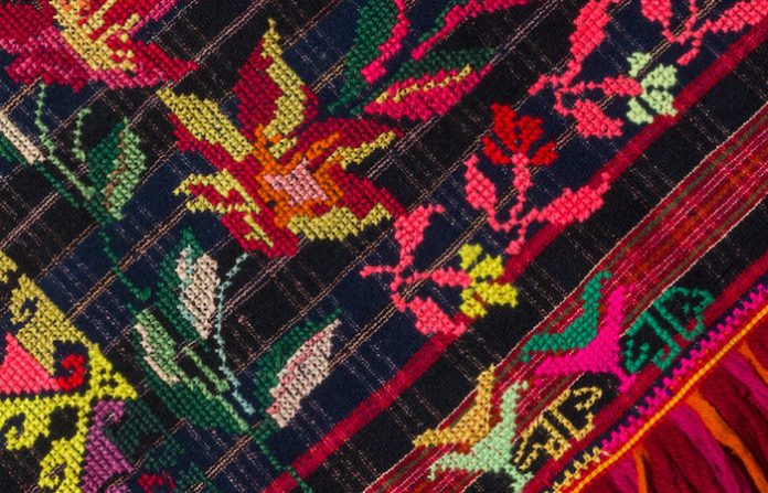 Analizarán legado y creatividad del arte textil indígena en conferencia magistral