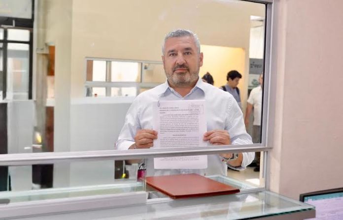 Buscan aumentar penas por despojo de inmuebles en NL