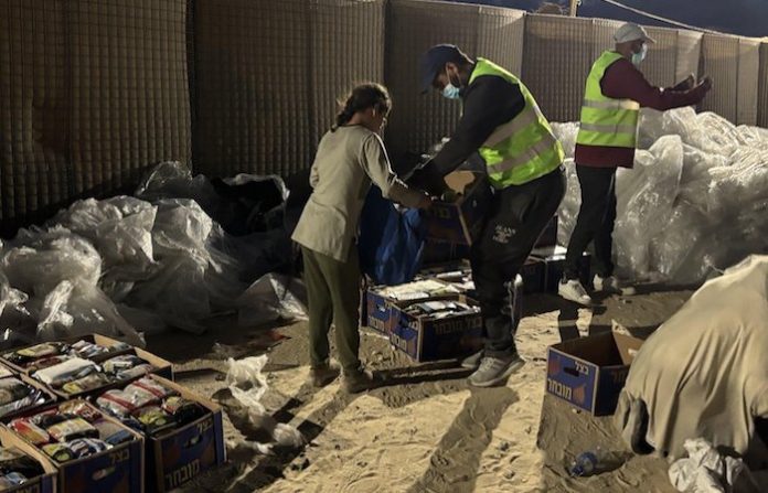 Aumentan a 27 los muertos que esperaban reparto de suministros en Gaza