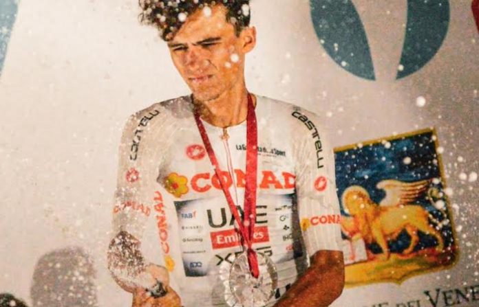 ¡Isaac Del Toro se lleva el primer lugar en Cycling Stars Criterium!