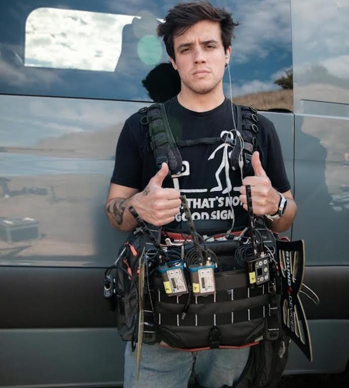 Del silencio al alma de las historias: Pablo Mena, el mexicano que conquista sets con su oído