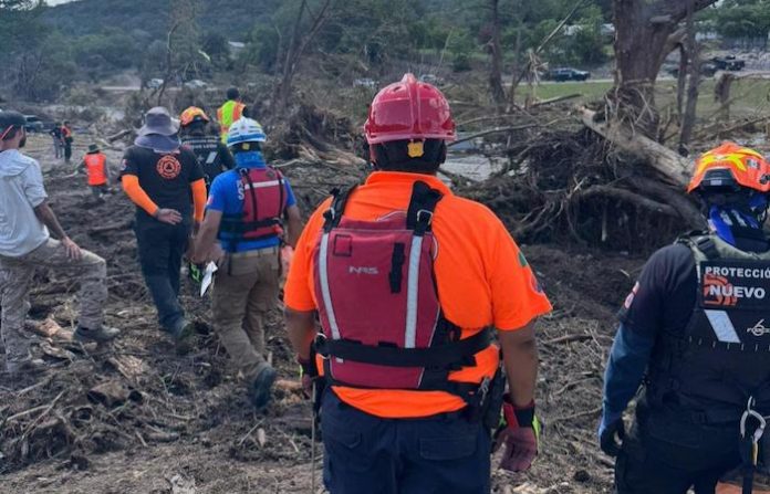 Juárez da el salto internacional: rescatistas se unen a misión humanitaria en Texas