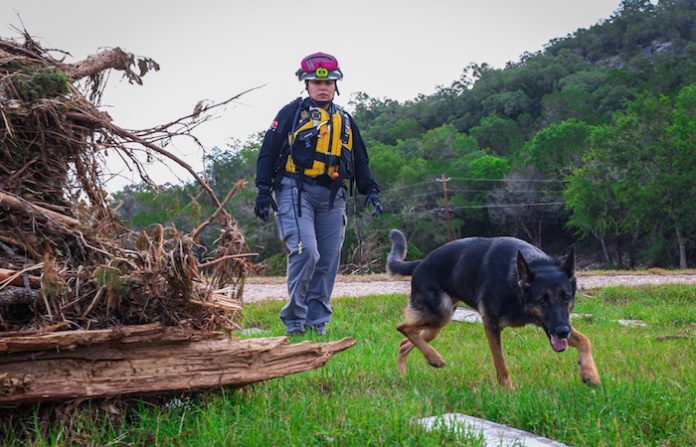 Aumentan a 129 los muertos a causa de las inundaciones en Texas
