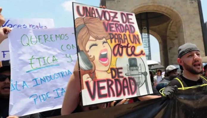 Actores de doblaje protestan por uso no autorizado de sus voces y exigen regulación ante la IA