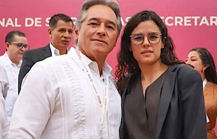 Sheinbaum sobre exfuncionario prófugo: “No vamos a encubrir a nadie”