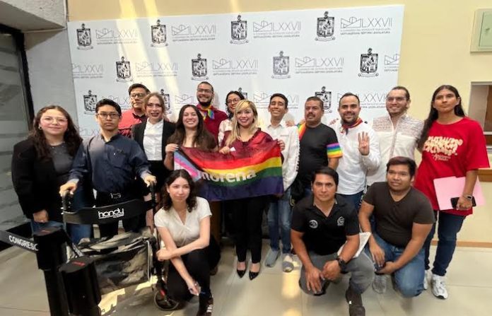 “Aquí estamos y tenemos derechos”: Morena exige tipificar crímenes de odio