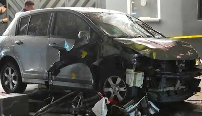 Conmoción en Los Ángeles: conductor embiste a una multitud y deja 30 heridos