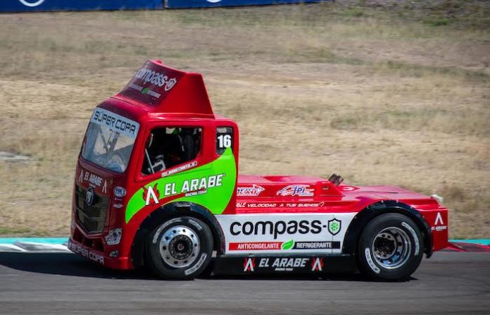 Juan Cantú Jr. acelera su aprendizaje y se consolida en la Súper Copa 2025