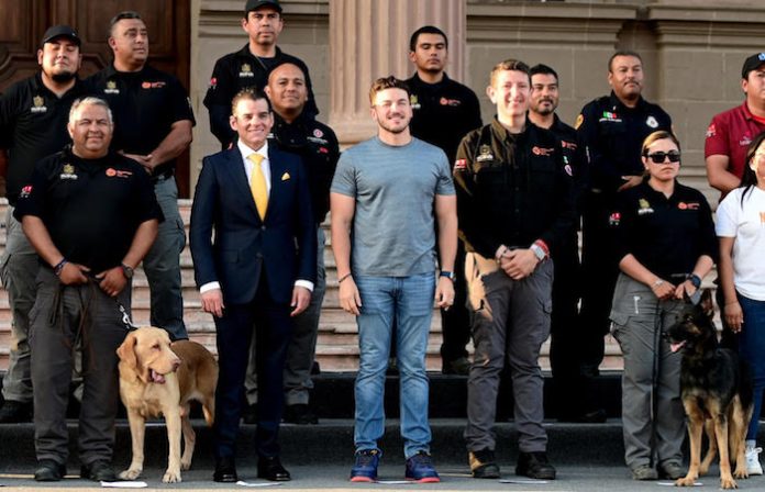 “Salvar vidas está en nuestro ADN”: Flores Serna despide a una segunda brigada rumbo a la zona cero de Texas