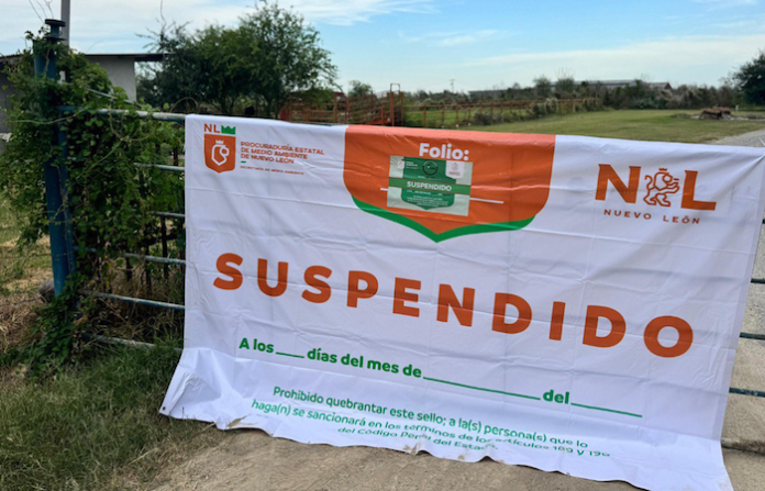 Clausuran recicladora en Cadereyta por operar sin permisos y contaminar el suelo