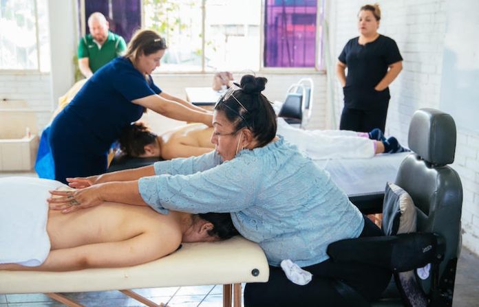 Amplían talleres en la Escuela de Artes y Oficios de Guadalupe para fomentar el autoempleo
