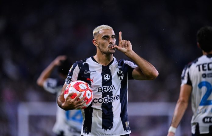 Con un ‘hat trick’ de película, Rayados firma su regreso al Gigante