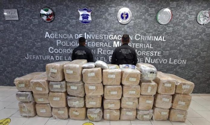 Caen con más de 350 kilos de marihuana en cateo de la FGR en Apodaca
