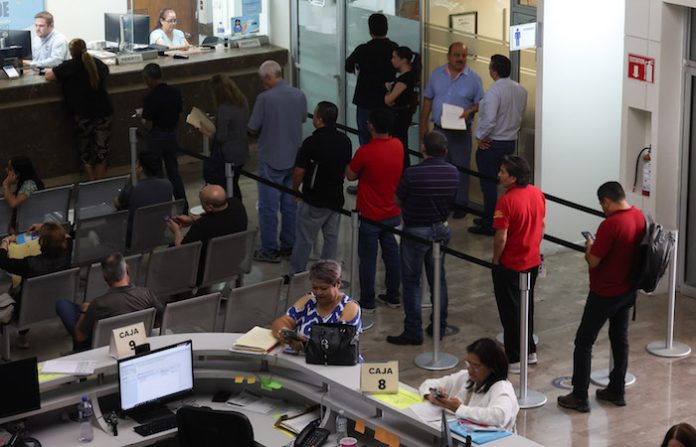 Agua y Drenaje de Monterrey refuerza apoyos para usuarios y promueve beneficios especiales