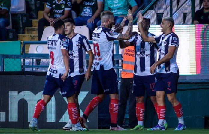 Rayados se impone 3-1 a León y asciende al tercer lugar del torneo