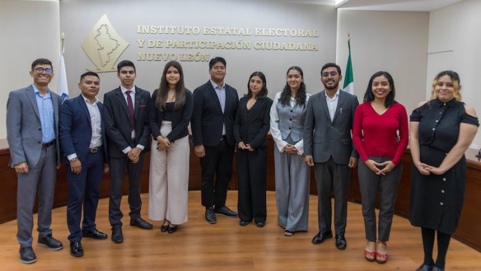 Itzel Gamboa representará a Nuevo León en concurso nacional de oratoria