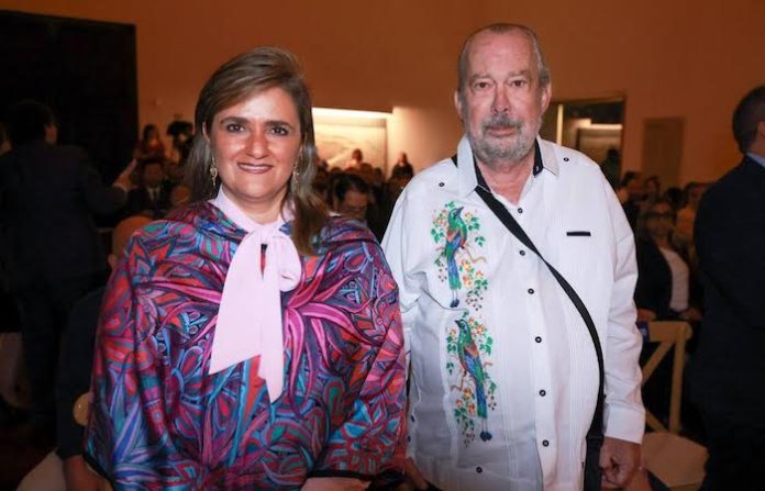 San Pedro distingue a Ríos Farjat por su legado en la Suprema Corte