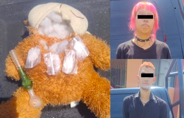 El mono de peluche que terminó en la “cana”
