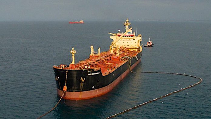 Líder sindical denuncia situación “alarmante” tras despidos en Petroecuador